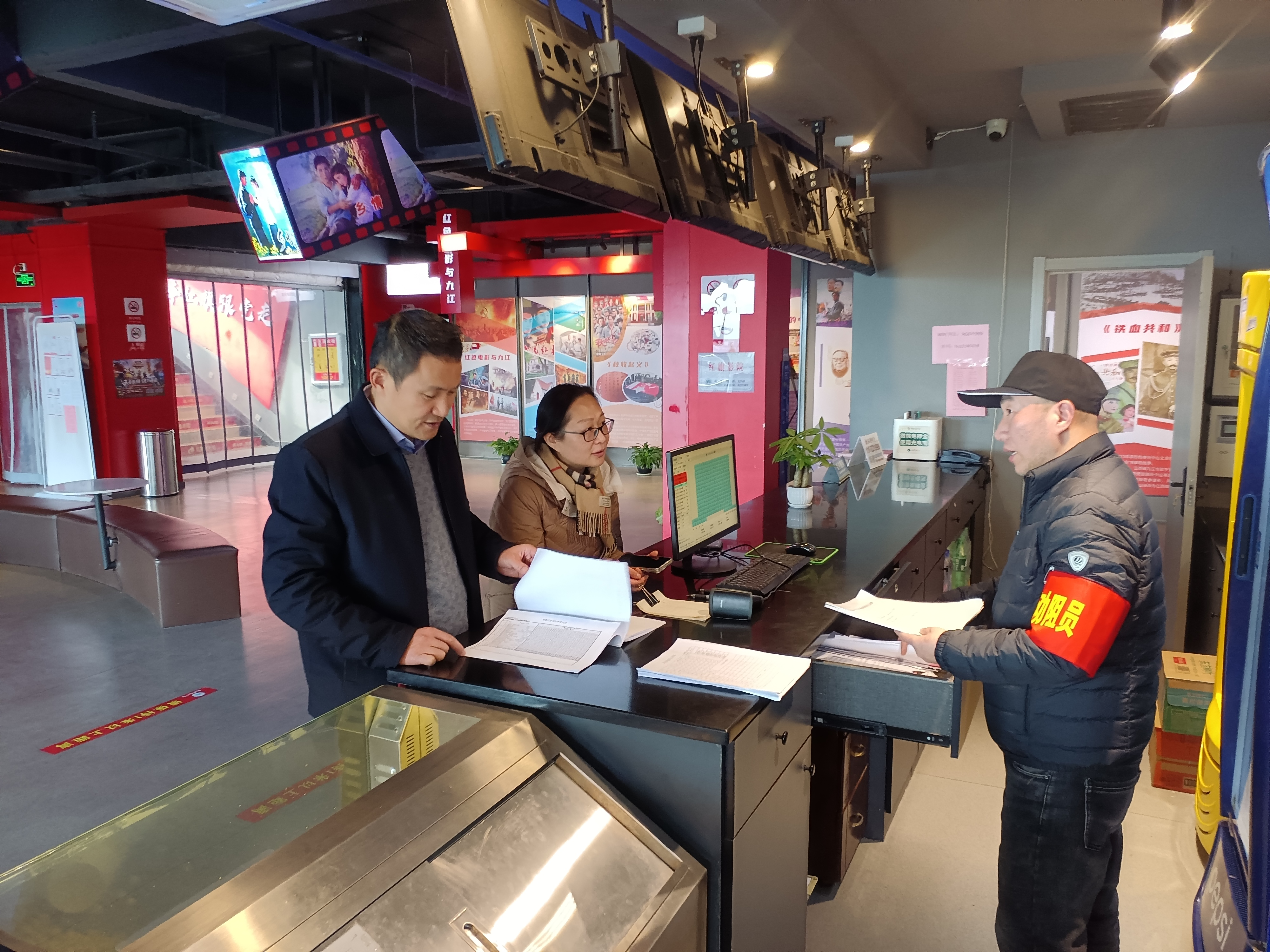 市國控集團黨委副書記、總經(jīng)理項飛深入一線開展安全生產(chǎn)檢查工作