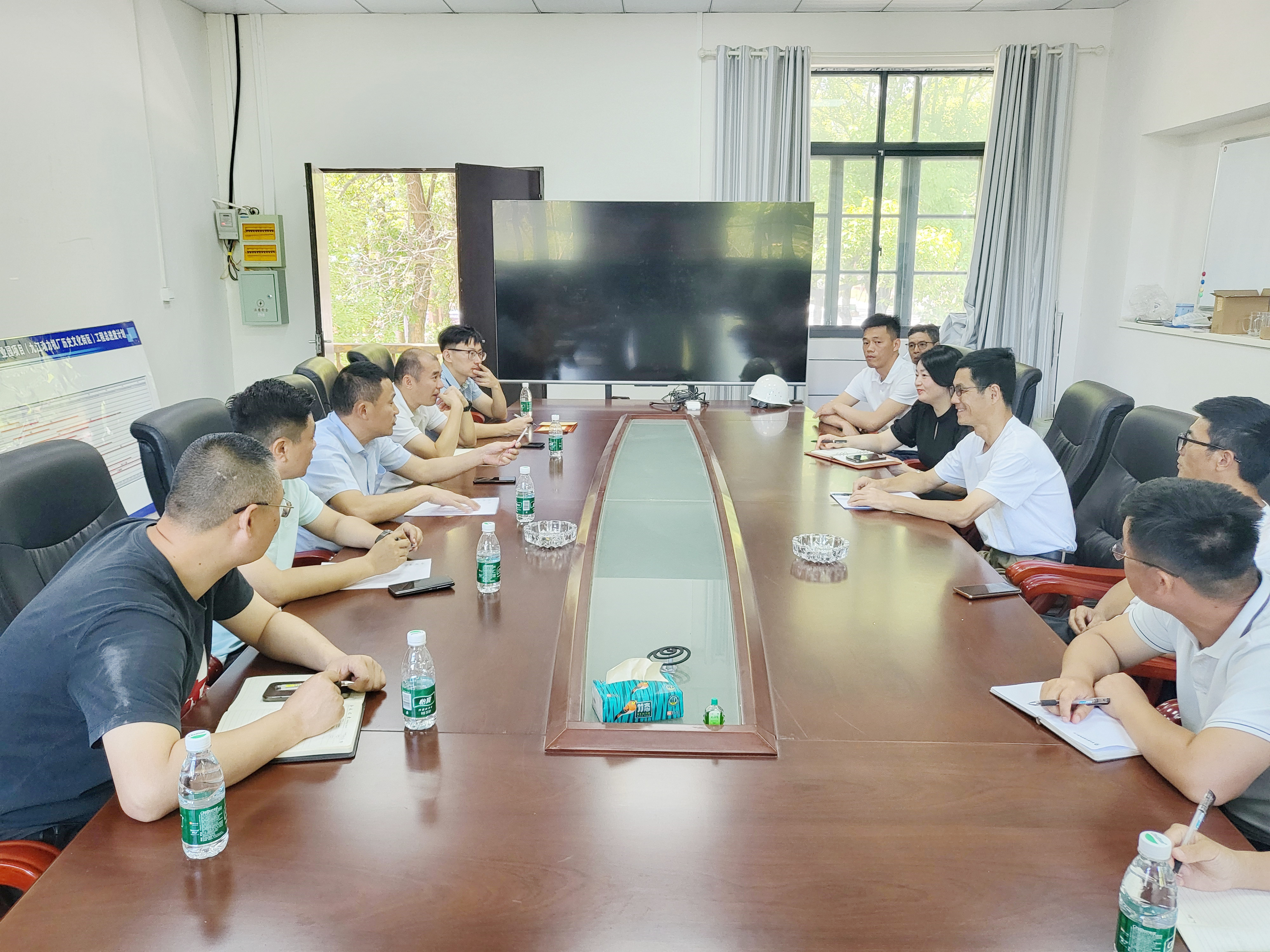 市國控集團黨委副書記、總經(jīng)理項飛主持召開九動文創(chuàng)園項目建設(shè)推進會